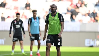 Adi Hütter’den Musrati’ye övgü