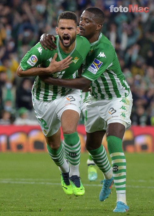 TRANSFER HABERİ: Fenerbahçe ve Galatasaray'ın listesindeki William Carvalho'nun lisansı çıkmadı!