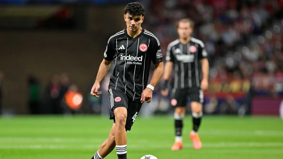 Eintracht Frankfurt'tan flaş Can Uzun açıklaması! Galatasaray'ın transfer listesindeydi