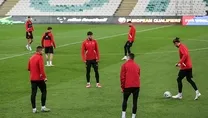 Bulgaristan 10-8 önde