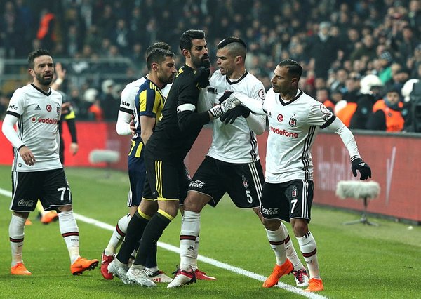 Beşiktaşlı futbolculara rekor ceza!