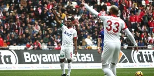 Kamerunlu oyuncu galibiyeti getirdi