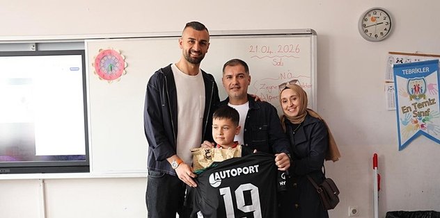 Serdar'dan minik taraftara hediye