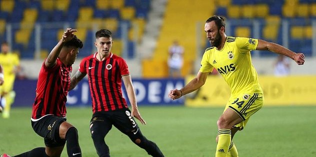 Cakma Defans Ile Kale Hep Acik Son Dakika Fenerbahce Haberleri Fotomac