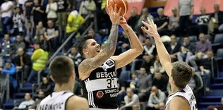 Kartal potada yine kayıp: 79-83