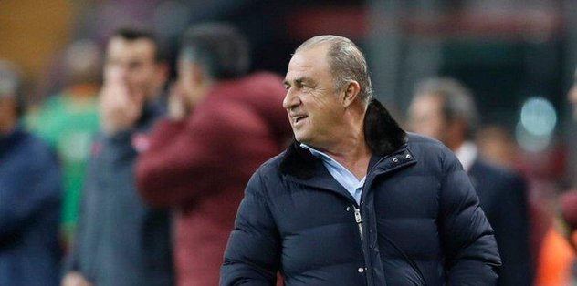 Büyük neşter kapıda