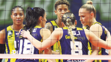 Sarı melekler finalde: 3-1