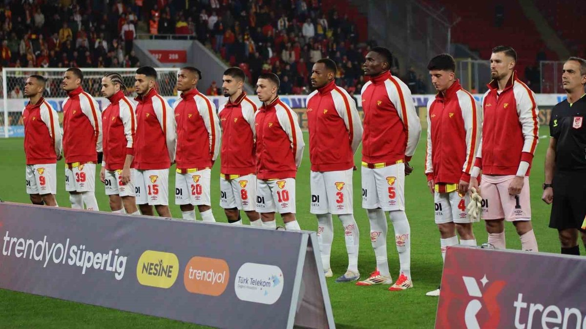Göztepe ikisi sezondur benzer zamanda düşüşe geçiyor!