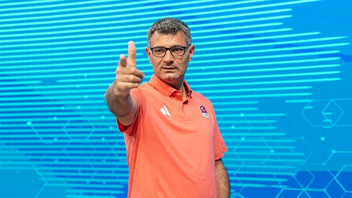 Ajax'tan Yusuf Dikeç paylaşımı
