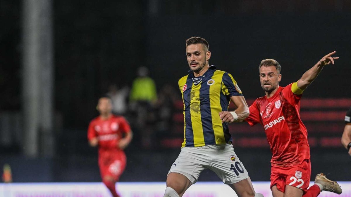 Siltaş Yapı Pendikspor'da Erdem Özgenç ile yollar ayrıldı