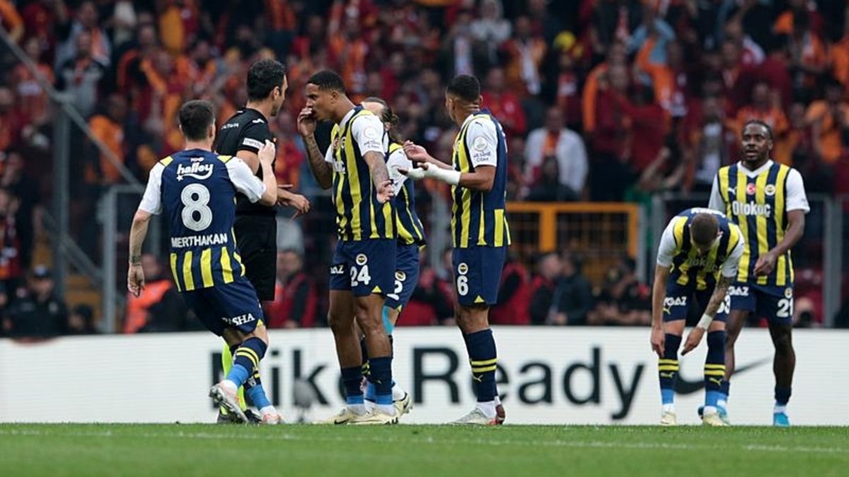 Erman Toroğlu'dan derbi yorumu!