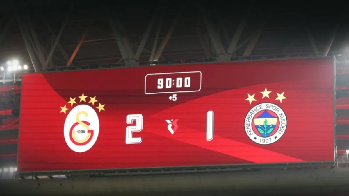 Galatasaray'a Fenerbahçe logosu cezası! Derbideki o detay...