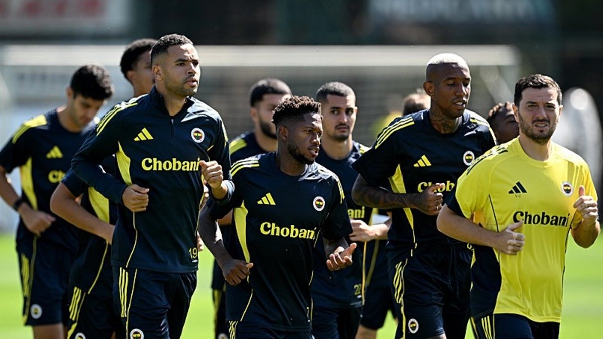 Fenerbahçe'nin yıldızı ülkesine geri mi dönüyor? Transferde flaş iddia! Fenerbahçe'nin yıldızı ülkesine geri mi dönüyor? Transferde flaş iddia!