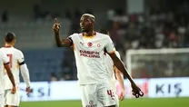 Victor Osimhen yalnız bırakmıyor