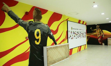 Yeni Malatya Stadyumu’nun koridorlarına sanatçı eli değdi
