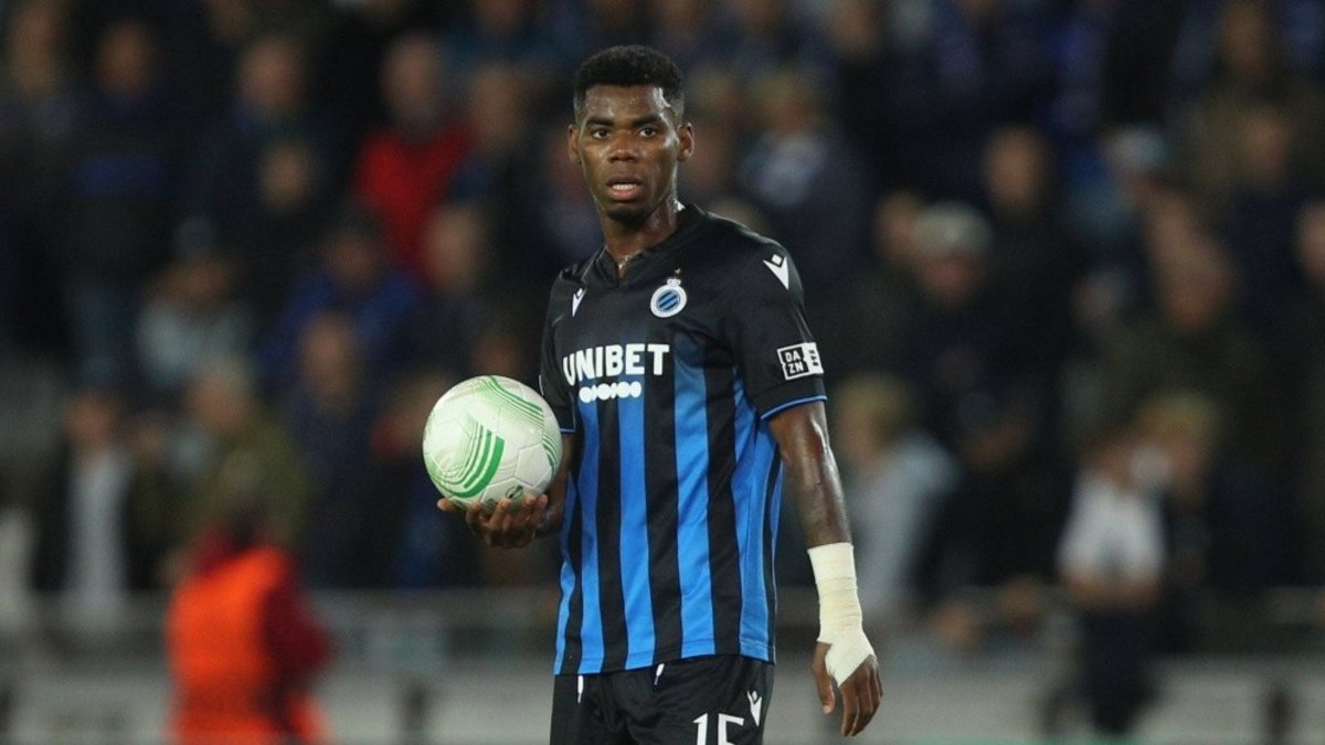Fenerbahçe Raphael Onyedika için kesenin ağzını açtı! Gelen transfer yanıtı... Fenerbahçe Raphael Onyedika için kesenin ağzını açtı! Gelen transfer yanıtı...