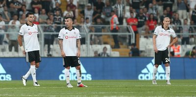 Beşiktaş, Antalyaspor'a evinde kaybetti