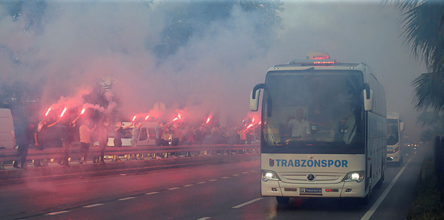 Taraftar yanınızda