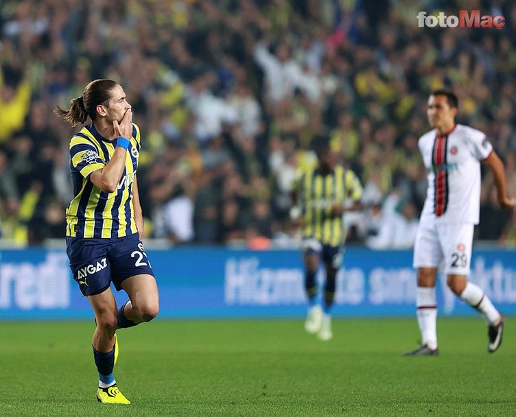Fenerbahçe'de Adana Demirspor maçı öncesi korkulan oldu! Miguel Crespo cezalı duruma düştü