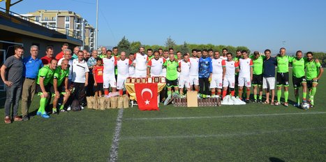 Akhisar'da golcü Şehmus Özer unutulmadı