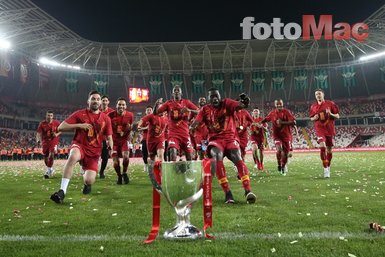 Akhisarspor - Galatasaray maçından kareler...