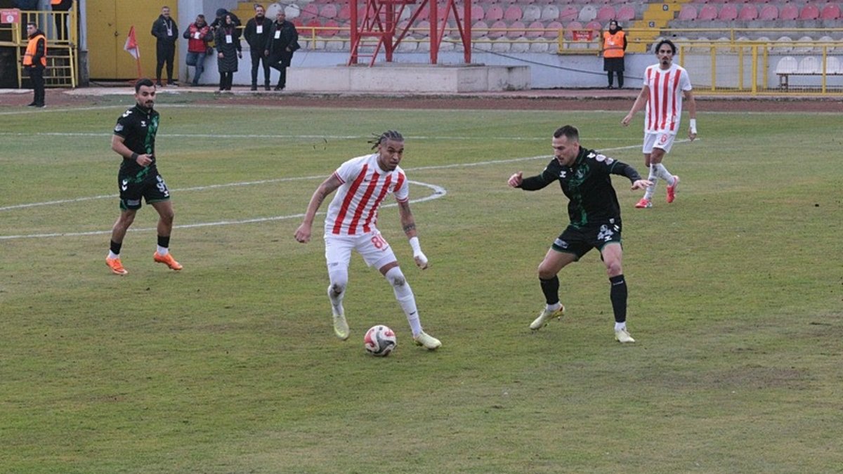 Boluspor sahasında Sakaryaspor'u yendi! (İŞTE MAÇIN ÖZETİ)