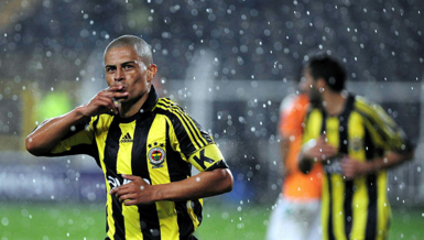 Fenerbahçe taraftarına Alex de Souza müjdesi! Nobre duyurdu