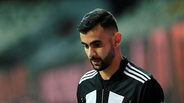 Beşiktaş'ın transfer gündemindeki Rachid Ghezzal Leicester City'nin hazırlık maçına ilk 11'de yer aldı!