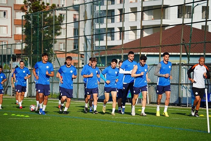 caykur-rizespor-besiktas-maci-canli-ne-zaman-saat-kacta-hangi-kanalda-1778820596133.jpeg Çaykur Rizespor-Beşiktaş maçının hakemi kim?