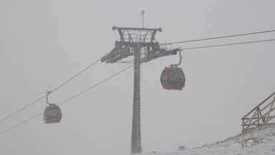 Erciyes Dağı'na kar mı yağdı? Kayseri Erciyes'e kar yağdı mı? Erciyes Kayak Merkezi...