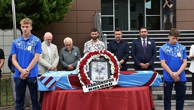 Efsane Algan defnedildi