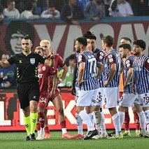 Trabzonspor’un penaltı beklediği pozisyonda karar doğru mu? Trio ekibi yorumladı