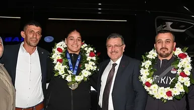 Şampiyonlara müthiş karşılama