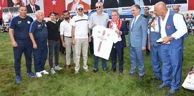 Antalyaspor'dan pehlivanlara forma jesti