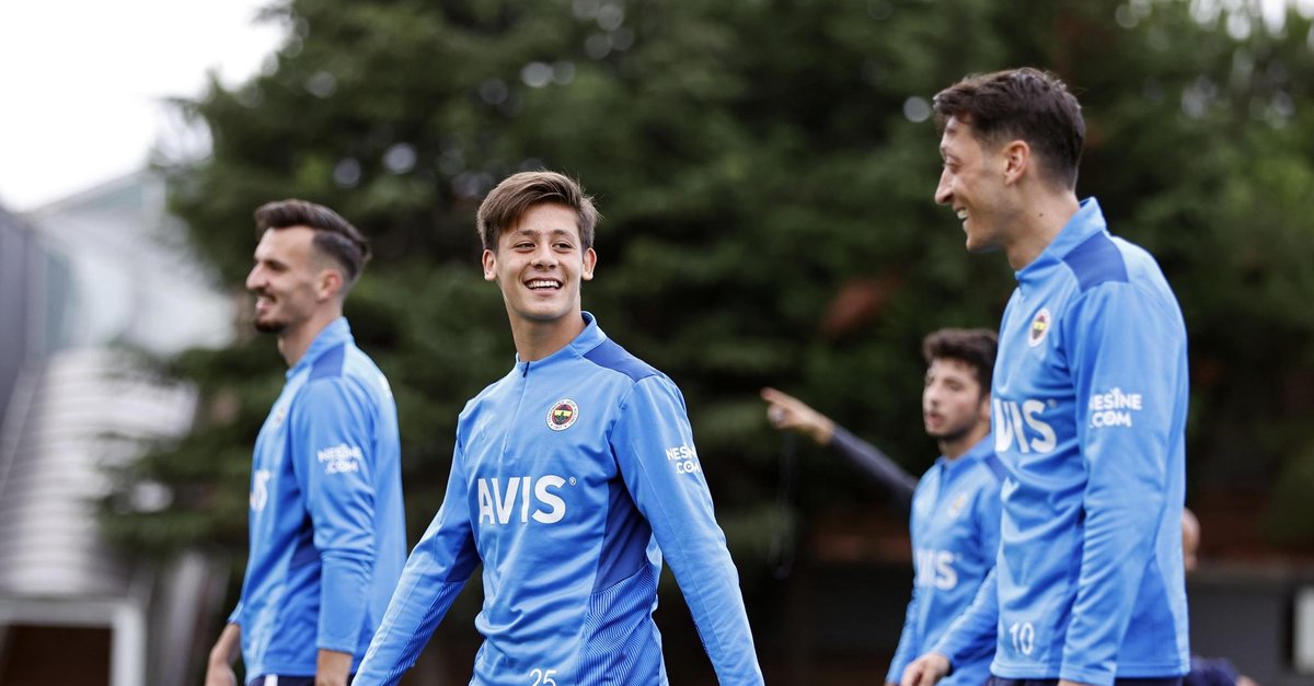 FENERBAHÇE HABERİ: Mesut Özil'den Arda Güler'e büyük övgü! İşte o sözler - Son dakika Fenerbahçe ...