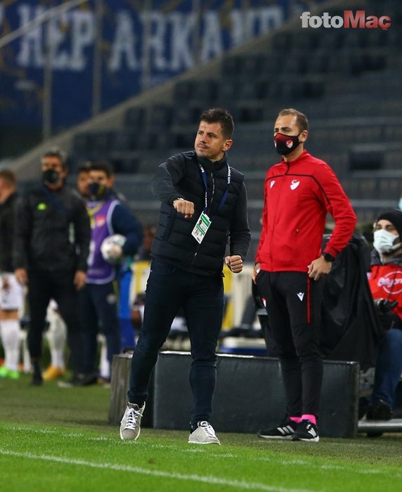 Son dakika spor haberleri: Fenerbahçe'de Emre Belözoğlu 3 soruya yanıt arıyor!