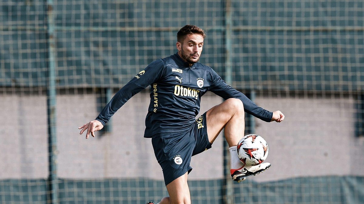 Fenerbahçe'nin Slavia Prag mesaisi sürüyor!