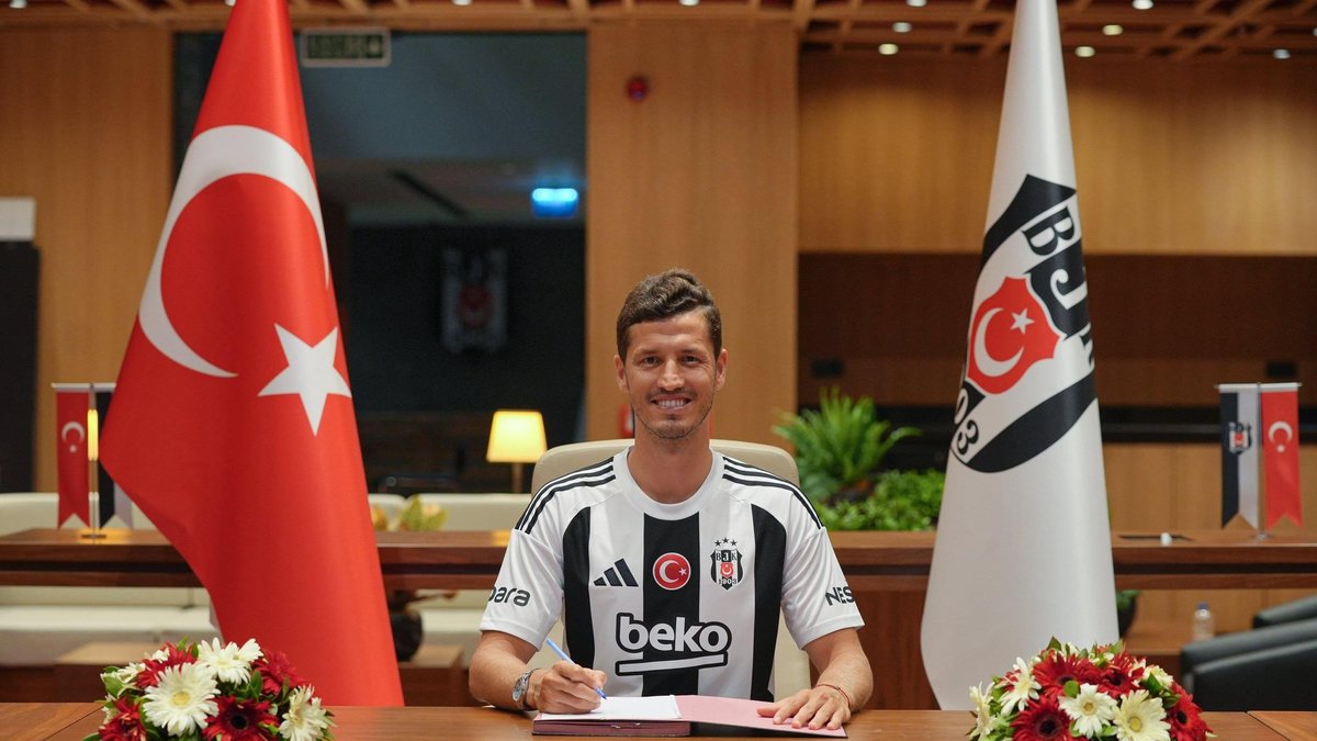 Beşiktaş Salih Uçan'ın sözleşmesini uzattı!