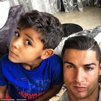 Ronaldo: Bir ’selfie’ çılgını...