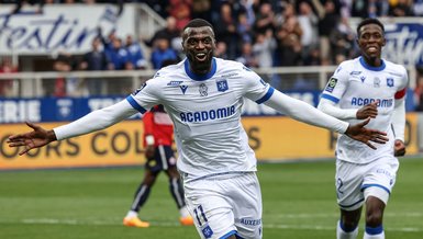 Konyaspor'da Niang yolda