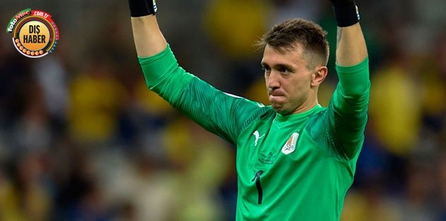 Muslera'lı Uruguay farklı kazandı