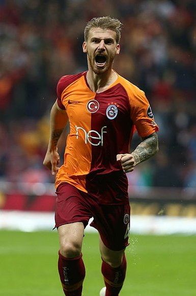 Kafa Kafaya Galatasaray ve Lokomotiv