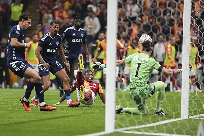 galatasaray-son-nefeste-galip-1791572953981.jpeg