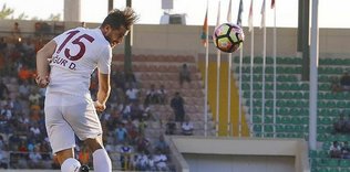 Uğur formayı geri istiyor