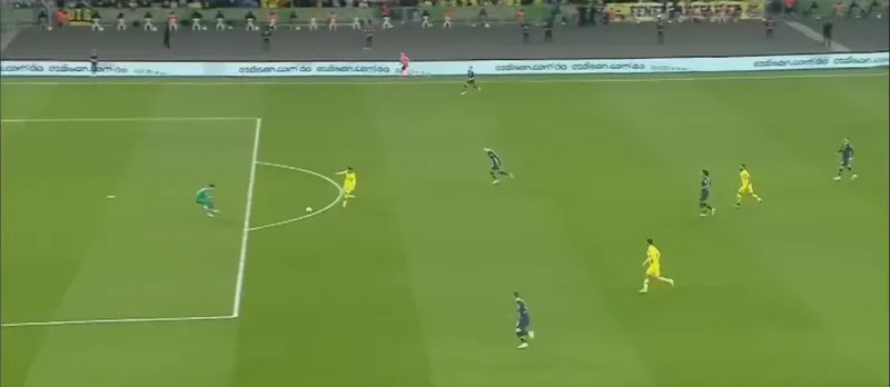 Attila Szalai'den İstanbulspor Fenerbahçe maçında büyük hata! - 2