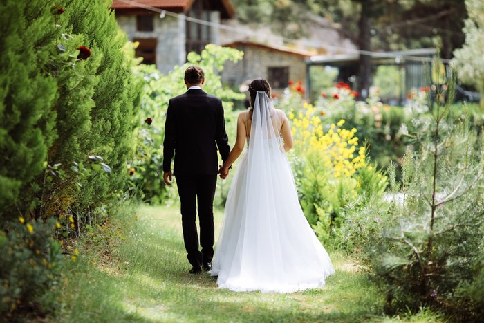 faizsiz-250-bin-tl-evlilik-kredisi-basvuru-sartlari-2026-kimler-alabilir-yas-siniri-kac-1774452605232.jpg Faizsiz evlilik kredisi kimler alabilir, yaş sınırı kaç?