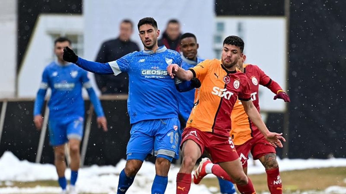 Galatasaray'da Eyüp Aydın ve Yusuf Demir açıklamalarda bulundu! Galatasaray'da Eyüp Aydın ve Yusuf Demir açıklamalarda bulundu!