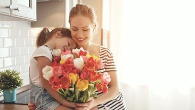 Anneler Günü şarkısı nasıl? 2020 Anneler Günü şarkıları ve şiirleri