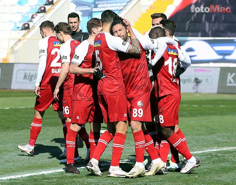 Son dakika spor haberleri: Süper Lig'de şampiyonluk oranları güncellendi! Beşiktaş, Fenerbahçe, Galatasaray ve Trabzonspor...