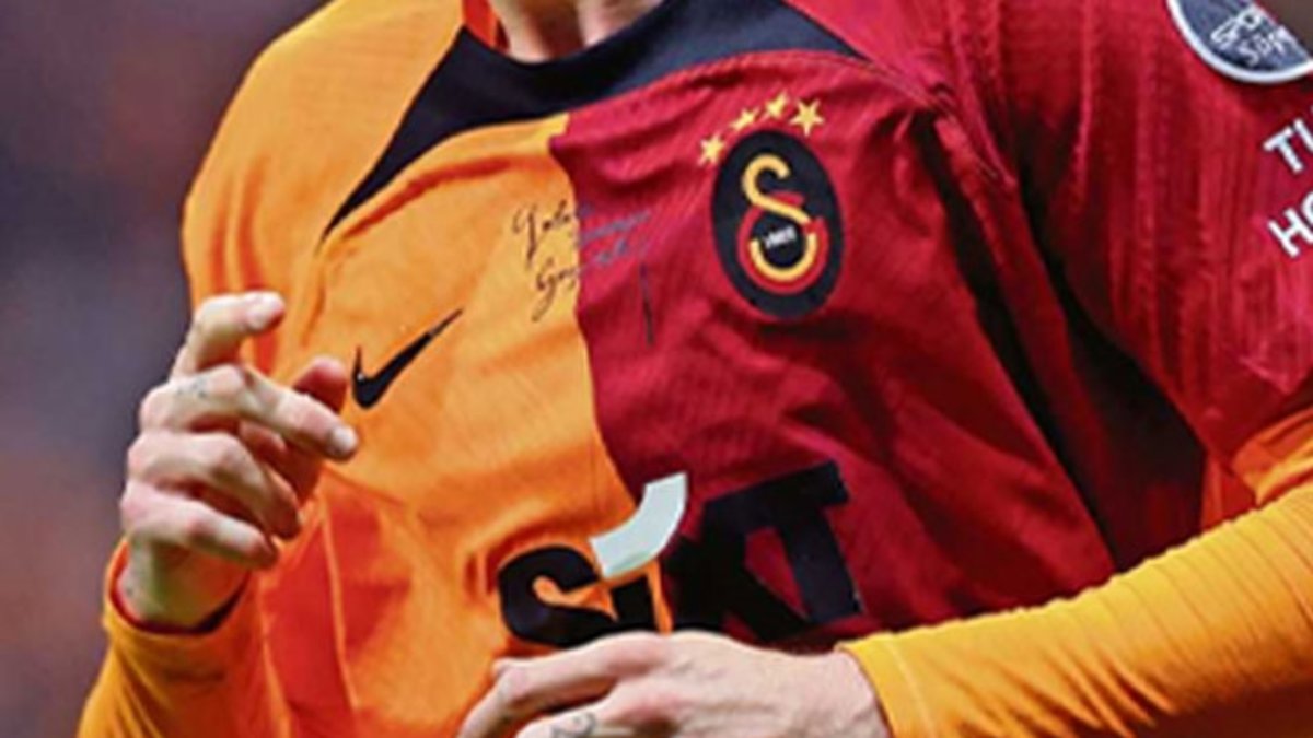 TRANSFER HABERİ - Galatasaray'ın yıldız ismi takımdan yolcu! Avrupa devleri peşinde TRANSFER HABERİ - Galatasaray'ın yıldız ismi takımdan yolcu! Avrupa devleri peşinde